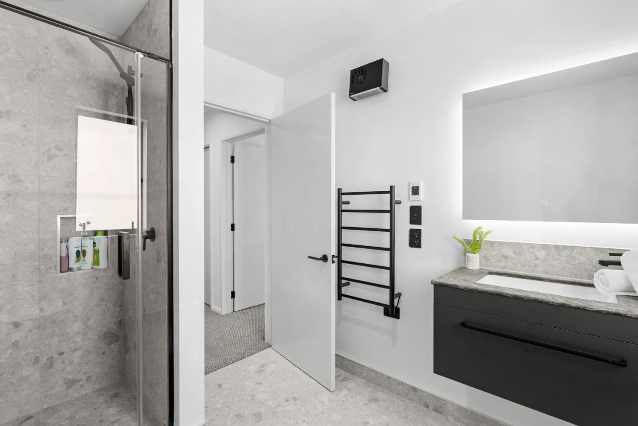 כרייסטצ'רץ' Cbd Contemporary Comfort Townhouse 2 Bed 2Bath מראה חיצוני תמונה