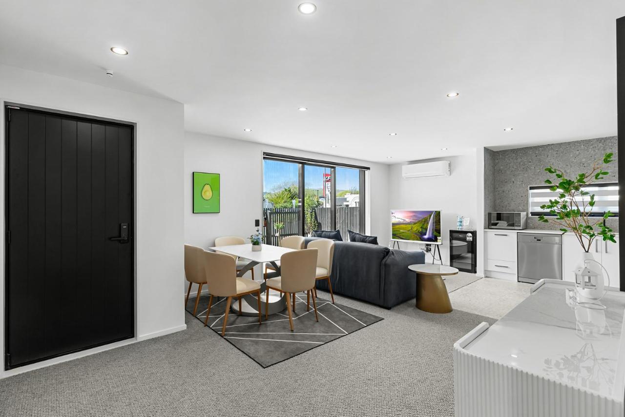 כרייסטצ'רץ' Cbd Contemporary Comfort Townhouse 2 Bed 2Bath מראה חיצוני תמונה