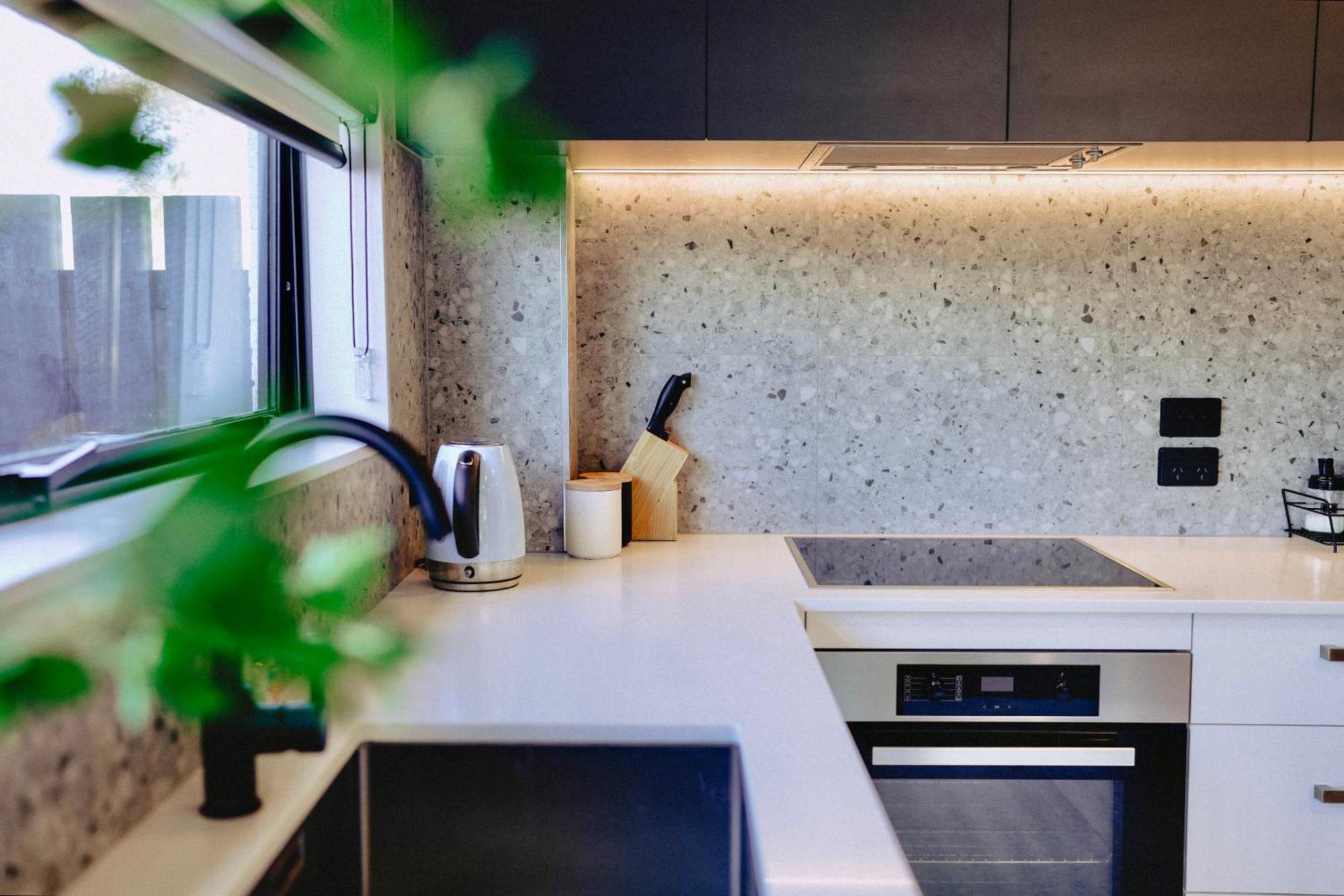 כרייסטצ'רץ' Cbd Contemporary Comfort Townhouse 2 Bed 2Bath מראה חיצוני תמונה